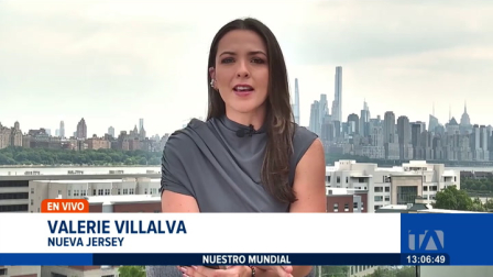 En un emotivo gesto, Enner Valencia entregó la capitanía al mediocampista Moisés Caicedo. La entrega de la banda se desarrolló en la charla técnica antes del partido contra Alemania.
