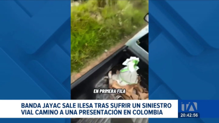 El autobús de la banda resultó afectado, pero todos los integrantes se encuentran ilesos. El chofer habría ignorado una señal de restricción.