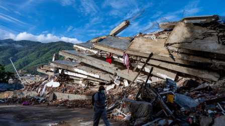 Un edificio colapsado en el epicentro de los terremotos en Venezuela.