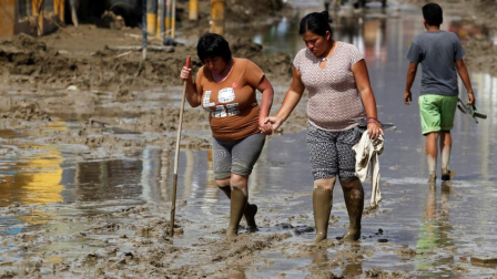 Ante el "peligro inminente" de El Niño, Perú declara en emergencia a 796 distritos