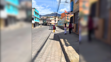 Un hombre amenazó a un equipo periodístico de Teleamazonas durante una cobertura en La Roldós.