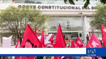 La normativa aprobada por el Legislativo obliga a los municipios y prefecturas a invertir el 70 % de sus presupuestos en obra pública. Un reportaje de Karen Haro
