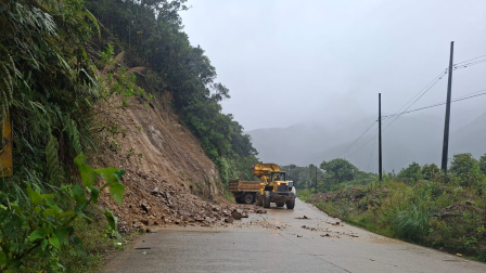 Las intensas lluvias provocaron el cierre de la vía Loja-Zamora este viernes 3 de julio de 2026.