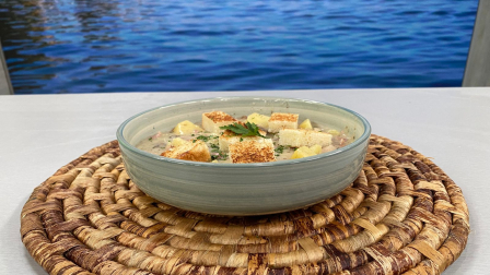 Este lunes 5 de julio del 2026 preparamos new england chowder, junto al chef Felipe Campana.