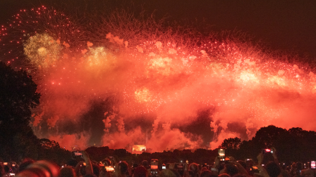 Shows de fuegos artificiales se observaron durante las celebraciones por la Independencia de Estados Unidos.