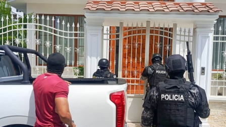 El Alcalde de Machala fue detenido durante allanamientos ejecutados por la Policía y Fiscalía en El Oro.