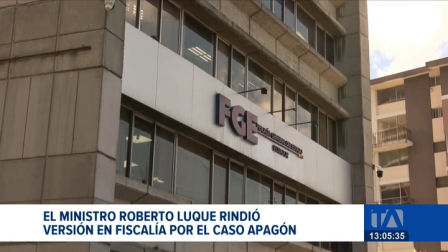 El funcionario acudió por segunda ocasión tras la petición de un técnico de Celec procesado. Luque se retiró sin responder preguntas.Un reportaje de Fausto Yépez