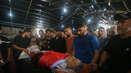 Mohammed al-Wahidi organizaba proyecciones del Mundial para desplazados en Gaza.