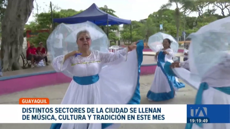 La tradición se toma los barrios de Guayaquil en sus fiestas de fundación. Cientos de familias disfrutaron de los eventos artísticos. Un reportaje de Macarena Larrea