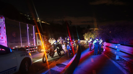 Un hombre fue abatido por la Policía en la avenida De Los Narcisos, en el norte de Quito