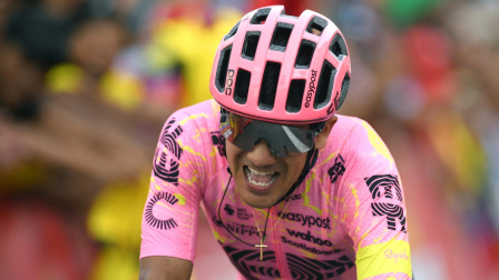 El ciclista ecuatoriano Richard Carapaz durante una competencia.