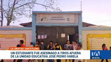 En el cantón La Libertad, provincia de Santa Elena, un estudiante fue asesinado en los exteriores de una institución educativa. Un reportaje de Ever Moreira