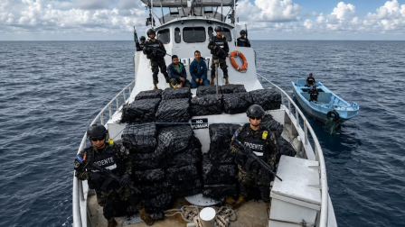 Operativo en altamar frente a las costas de El Salvador