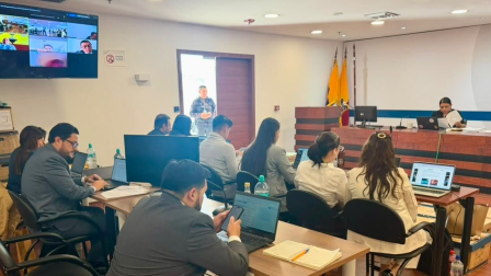 La defensa del alcalde Aquiles Alvarez presenta sus pruebas ante el Tribunal