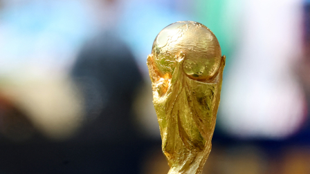 Fútbol - Copa Mundial de la FIFA 2026 - Final - España vs. Argentina - Estadio de Nueva York/Nueva Jersey, East Rutherford, Nueva Jersey, EE. UU. - 19 de julio de 2026. Vista general del trofeo de la Copa Mundial antes del partido.