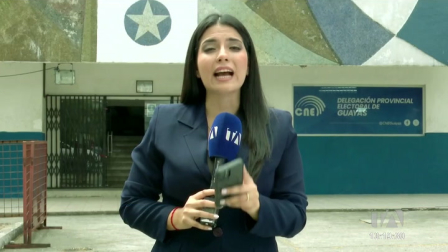 Mientras en otras provincias existen pactos calificados, el CNE aún no aprueba las inscripciones registradas en la urbe guayasense. Un reportaje de Astrid Singre