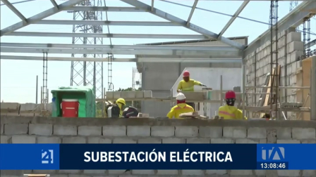 La construcción de la infraestructura eléctrica avanza en la ciudad para optimizar la distribución de energía en el sector. Un reportaje de Bernarda Cevallos
