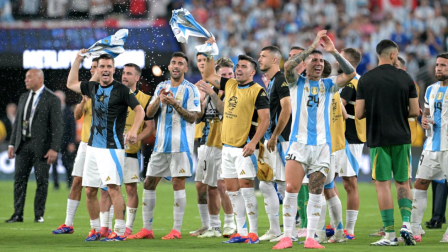 Jugadores de Argentina festejando luego de canar la Copa América 2024.