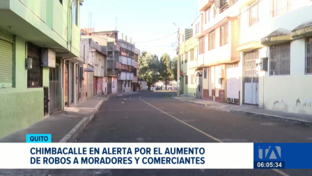 La delincuencia aumenta en Chimbacalle. Moradores del sector denuncian asaltos continuos a personas y robos a locales comerciales. Un reportaje de Juan Miguel Rodríguez