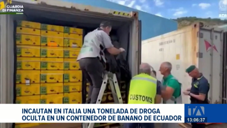 En un reciente operativo ejecutado en Italia, las autoridades interceptaron una tonelada de droga oculta en un contenedor de banano. Un reportaje de Catalina García