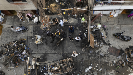 10 personas fallecieron tras un incendio en dos viviendas en Lima.