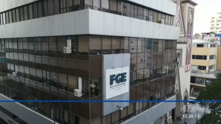 Las autoridades investigan el accionar de la funcionaria que dejó en libertad al presunto cabecilla de los Chone Killers en Guayaquil. Un reportaje de Catalina García