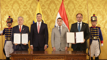 El presidente Daniel Noboa y su homólogo Santiago Pena se reunieron en el Palacio de Carondelet.