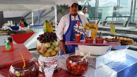 La Fiesta de los Dulces es una tradición quiteña que se lleva a cabo en el Centro Histórico.