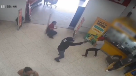 Asalto armado en empresa de servicios financieros en La Joya, Daule
