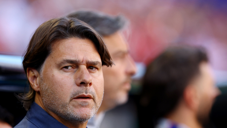 Washington, EE. UU. - 6 de julio de 2026. El entrenador de EE. UU., Mauricio Pochettino, dentro del estadio antes del partido