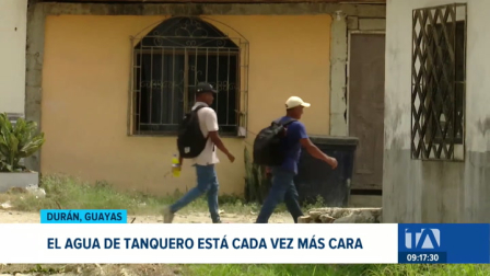 El abastecimiento mediante tanqueros se vuelve cada vez más costoso para Durán. Habitantes denuncian cobros e incrementos sin autorización. Un reportaje de Jazmín Solís
