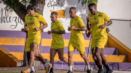 Un entrenamiento de Barcelona previo al juego de Copa Ecuador.