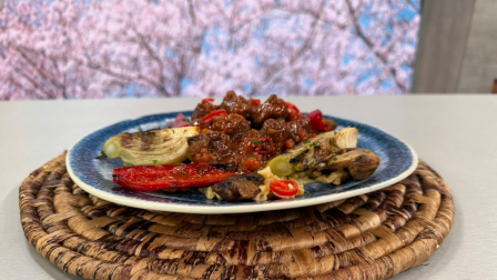 Este miércoles 5 de agosto del 2026 preparamos Carne al vino con spaetzle, la receta de Cocinando esTAmañana, junto al chef Felipe Campana.