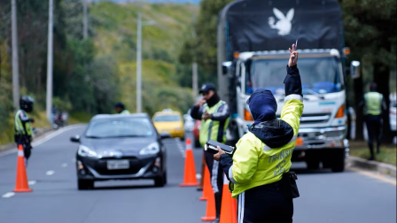 La Agencia Metropolitana de Tránsito intensifica el control a camiones de más de 7 toneladas