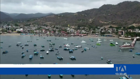 El malecón del cantón manabita muestra mayor movimiento comercial motivado por la oferta gastronómica y los recorridos marinos. Un reportaje de Ricardo Cruzatty