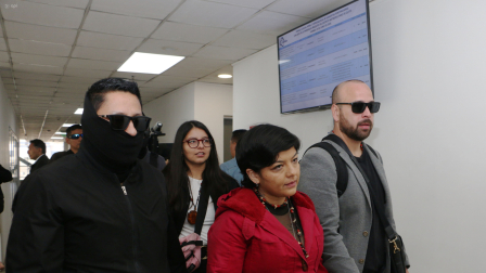 Tamia y Amanda Villavicencio acuden a audiencia evaluatoria  o preparatoria de juicio en el caso Magnicidio de Fernando Villavicencio, en el Complejo Judicial Norte.