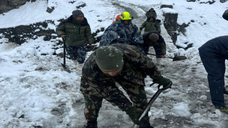 Los cuerpos de cinco alpinistas que quedaron atrapados en 2025 fueron rescatados este domingo.