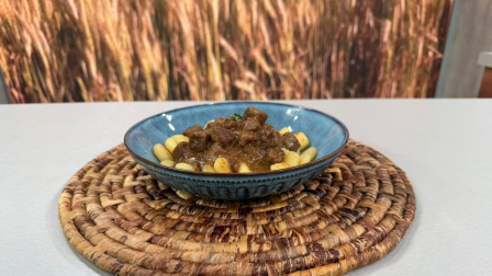 Este miércoles 12 de agosto del 2026 preparamos pasticada croata, la receta de Cocinando esTAmañana, junto al chef Felipe Campana.