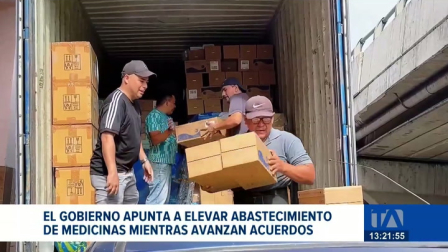 En entrevista con Teleamazonas, el Secretario de la Administración anunció además una meta del 65% de abastecimiento de medicinas en hospitales públicos. Un reportaje de Carlos Sacoto