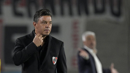Marcelo Gallardo, DT argentino, durante un partido con River Plate.