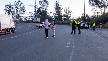 Hallan a un hombre sin vida con impactos de bala cerca del mirador de Cumbayá en Quito