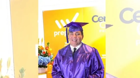 Cristian Castro estuvo acompañado de su madre, la actriz Verónica Castro.