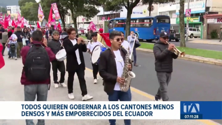 Un informe periodístico revela el caso del cantón Chilla, en El Oro, donde existen 11 aspirantes a la Alcaldía para una población de apenas tres mil habitantes. Un reportaje de Astrid Singre