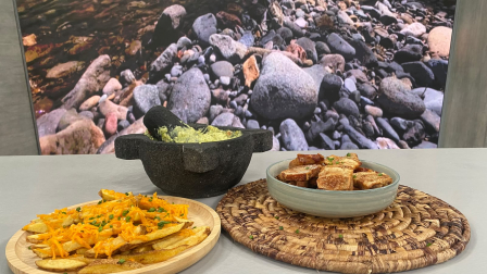 Este jueves 20 agosto del 2026 preparamos chicharrones con guacamole, la receta de Cocinando esTAmañana, junto al chef Felipe Campana.
