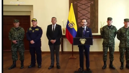 El presidente Abelardo De La Esperilla y la nueva cúpula militar.