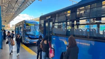 Buses alimentadores suman 28 millones de viajes en Quito en lo que va de 2026.