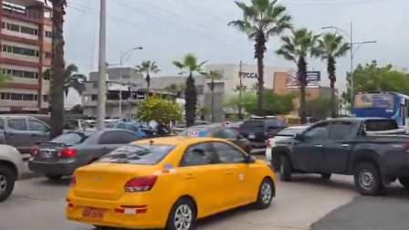 La falta de electricidad también provocó complicaciones en la circulación vehicular