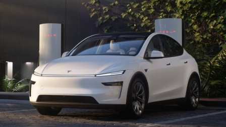 El grave problema de diseño por el que Tesla retira millones de autos