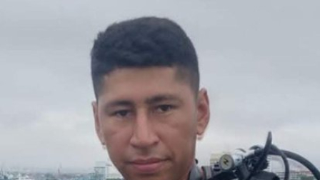 Geovanny Rivera, cabo primero de la Armada del Ecuador de 35 años, fue visto por última vez el jueves 20 de agosto mientras realizaba trabajos en el Campo Amistad, en el Golfo de Guayaquil.