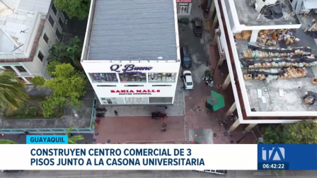 La edificación de tres pisos en La Bahía de Guayaquil genera debate. Especialistas ven con preocupación la pérdida de arbolado y afectaciones al entorno patrimonial. Un reportaje de Jazmín Solís